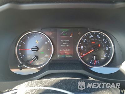 Zdjęcie 9 z 14 samochodu: 2019 TOYOTA RAV4 XLE VIN:JTMW1RFV7KJ013677 - miniatura