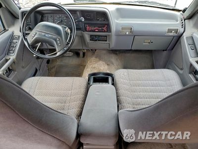 Zdjęcie 8 z 13 samochodu: 1993 FORD EXPLORER VIN:1FMDU34X2PUC39921 - miniatura