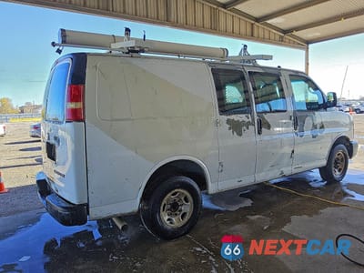 Trzecie zdjęcie samochodu z tyłu: 2006 CHEVROLET EXPRESS G2500 UTILITY / SERVICE VAN VIN:1GCGG25V961180284 - miniatura