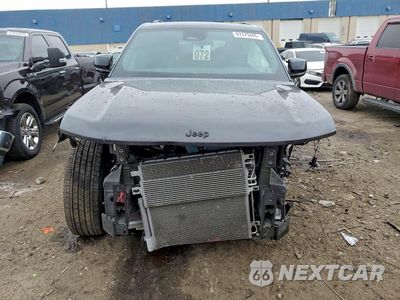 Piąte zdjęcie samochodu w środku: 2024 JEEP GRAND CHEROKEE LAREDO VIN:1C4RJHAGXRC239033 - miniatura