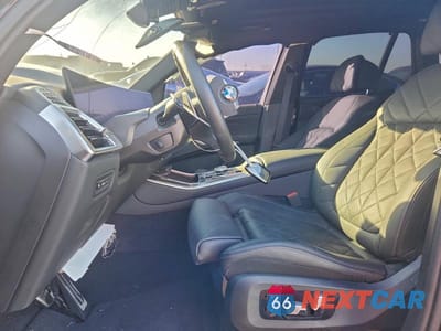 Zdjęcie 7 z 12 samochodu: 2024 BMW X5 M60I VIN:5UX33EU03R9V25895 - miniatura