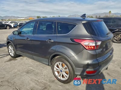 Drugie zdjęcie samochodu z przodu: 2017 FORD ESCAPE SE VIN:1FMCU0GD8HUB81360 - miniatura