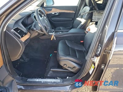 Zdjęcie 7 z 12 samochodu: 2023 VOLVO XC90 PLUS VIN:YV4H60CN5P1952812 - miniatura