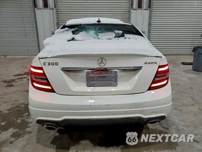 Zdjęcie 6 z 11 samochodu: 2014 MERCEDES-BENZ C 300 4MATIC VIN:WDDGF8AB5EA932245 - miniatura