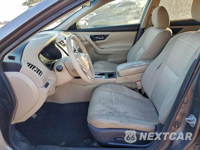 Zdjęcie 7 z 14 samochodu: 2016 NISSAN ALTIMA 2.5 VIN:1N4AL3AP1GN354136 - miniatura