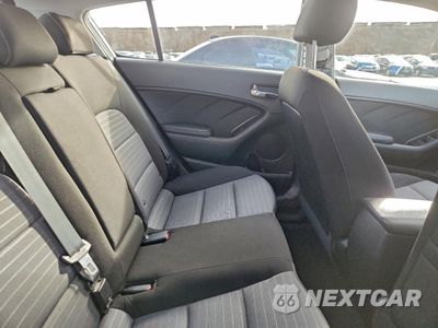 Zdjęcie 10 z 12 samochodu: 2016 KIA FORTE EX VIN:KNAFX5A89G5633095 - miniatura