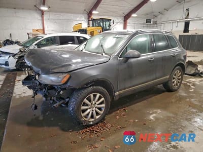 2011 VOLKSWAGEN TOUAREG V6 WVGFF9BP4BD006642 - główne zdjęcie licytacji z USA - miniatura