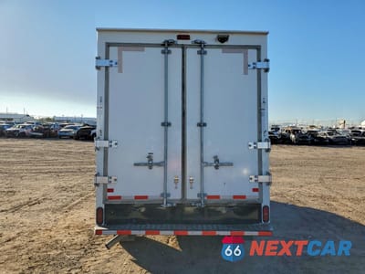 Zdjęcie 6 z 13 samochodu: 2023 GMC SAVANA CUTAWAY G3500 VIN:1GD07RF76P1155091 - miniatura