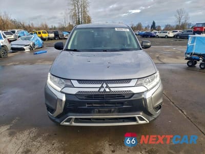 Piąte zdjęcie samochodu w środku: 2020 MITSUBISHI OUTLANDER SE VIN:JA4AZ3A34LZ017656 - miniatura