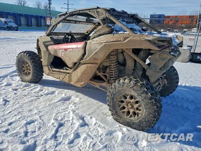 Trzecie zdjęcie samochodu z tyłu: 2025 CAN-AM MAVERICK X3 UTILITY VEHICLE VIN:3JBVGAY46SE000211 - miniatura