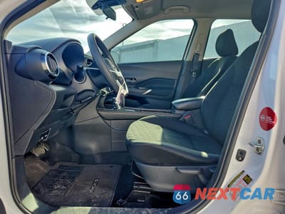 Zdjęcie 7 z 12 samochodu: 2021 NISSAN KICKS SV VIN:3N1CP5CV5ML523300 - miniatura