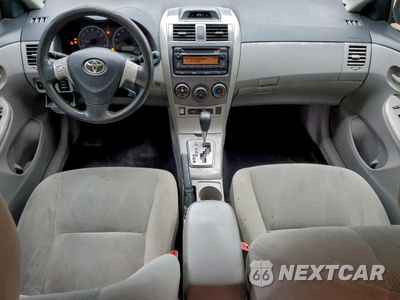Zdjęcie 8 z 12 samochodu: 2012 TOYOTA COROLLA BASE VIN:2T1BU4EE3CC772740 - miniatura