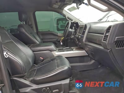 Piąte zdjęcie samochodu w środku: 2020 FORD F350 SUPER DUTY VIN:1FT8W3DT9LEC28268 - miniatura