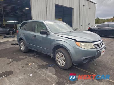 Czwarte zdjęcie samochodu z boku: 2009 SUBARU FORESTER 2.5X VIN:JF2SH616X9H720140 - miniatura