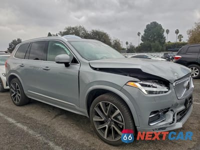 Czwarte zdjęcie samochodu z boku: 2025 VOLVO XC90 PLUS VIN:YV4062JE3S1332836 - miniatura