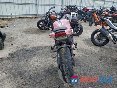 Czwarte zdjęcie samochodu z boku: 2025 SUZUKI GSX-R600 VIN:JS1GN7FA1S7101545 - miniatura