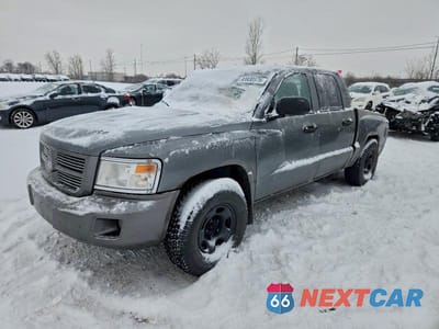 2010 DODGE DAKOTA SXT 1D7CW3GKXAS110702 - główne zdjęcie licytacji z USA - miniatura