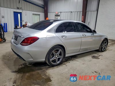 Trzecie zdjęcie samochodu z tyłu: 2015 MERCEDES-BENZ C 300 4MATIC VIN:55SWF4KB5FU014399 - miniatura