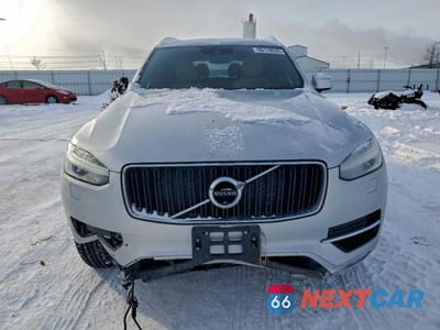 Piąte zdjęcie samochodu w środku: 2018 VOLVO XC90 T6 VIN:YV4A22PK4J1333392 - miniatura