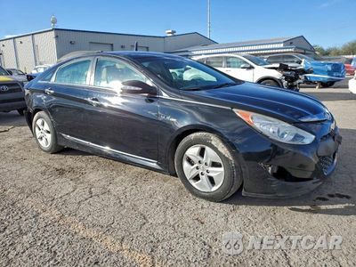 Czwarte zdjęcie samochodu z boku: 2012 HYUNDAI SONATA HYBRID VIN:KMHEC4A40CA028123 - miniatura