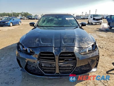 Piąte zdjęcie samochodu w środku: 2025 BMW M4 COMPETITION VIN:WBS43BA09SCT95227 - miniatura