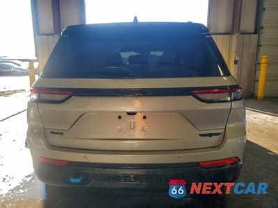 Zdjęcie 6 z 14 samochodu: 2022 JEEP GRAND CHEROKEE TRAILHAWK 4XE VIN:1C4RJYC65N8747850 - miniatura