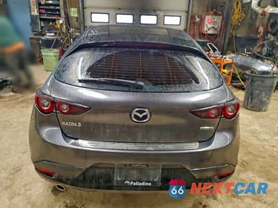 Zdjęcie 6 z 12 samochodu: 2025 MAZDA 3 PREFERRED VIN:JM1BPALM7S1761310 - miniatura
