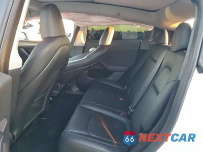 Zdjęcie 10 z 11 samochodu: 2023 TESLA MODEL Y VIN:7SAYGDEE0PA052489 - miniatura