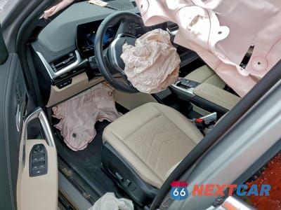 Zdjęcie 8 z 12 samochodu: 2025 BMW X1 XDRIVE28I VIN:WBX73EF00S5230348 - miniatura