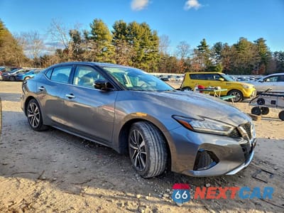 Czwarte zdjęcie samochodu z boku: 2023 NISSAN MAXIMA SV VIN:1N4AA6CV7PC504488 - miniatura