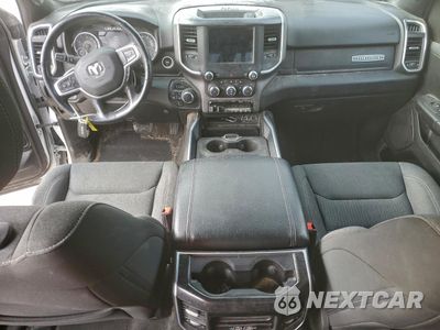 Zdjęcie 8 z 15 samochodu: 2020 RAM 1500 BIG HORN/LONE STAR VIN:1C6SRFFT3LN284323 - miniatura