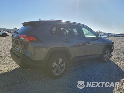 Trzecie zdjęcie samochodu z tyłu: 2024 TOYOTA RAV4 XLE VIN:2T3W1RFV0RC302932 - miniatura