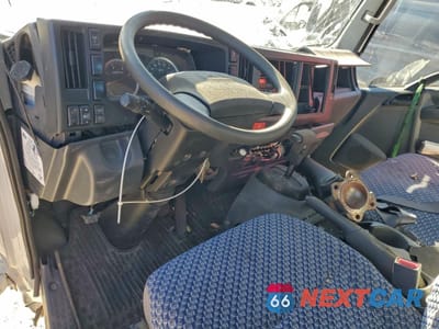 Zdjęcie 8 z 13 samochodu: 2023 ISUZU NRR VIN:JALE5W163P7302332 - miniatura