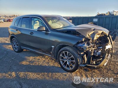 Czwarte zdjęcie samochodu z boku: 2025 BMW X5 XDRIVE40I VIN:5UX23EU05S9W72060 - miniatura