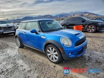 Czwarte zdjęcie samochodu z boku: 2008 MINI COOPER S VIN:WMWMF73518TT87567 - miniatura
