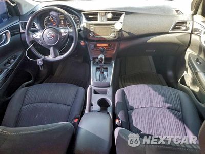 Zdjęcie 8 z 12 samochodu: 2018 NISSAN SENTRA S VIN:3N1AB7AP6JL653037 - miniatura
