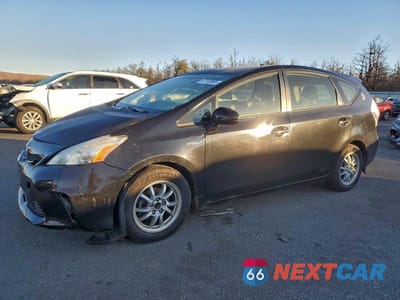 2012 TOYOTA PRIUS V JTDZN3EU8C3152732 - główne zdjęcie licytacji z USA - miniatura