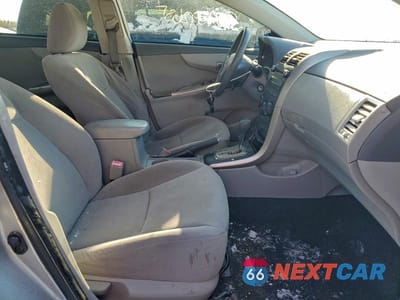 Zdjęcie 7 z 12 samochodu: 2010 TOYOTA COROLLA LE VIN:JTDBU4EE4AJ073957 - miniatura