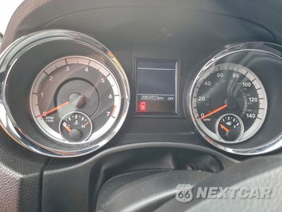 Zdjęcie 9 z 15 samochodu: 2011 DODGE DURANGO CREW VIN:1D4RE4GG7BC734254 - miniatura