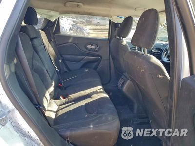 Zdjęcie 11 z 12 samochodu: 2019 JEEP CHEROKEE LATITUDE VIN:1C4PJLCB4KD313493 - miniatura