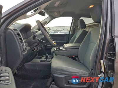 Zdjęcie 7 z 12 samochodu: 2017 RAM 2500 ST VIN:3C6UR5CJ6HG568941 - miniatura