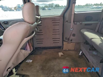 Zdjęcie 11 z 13 samochodu: 2003 CHRYSLER TOWN & COUNTRY LIMITED VIN:2C8GP64L83R360367 - miniatura