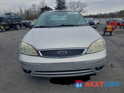 Piąte zdjęcie samochodu w środku: 2006 FORD FOCUS ZX4 VIN:1FAFP34N76W151930 - miniatura