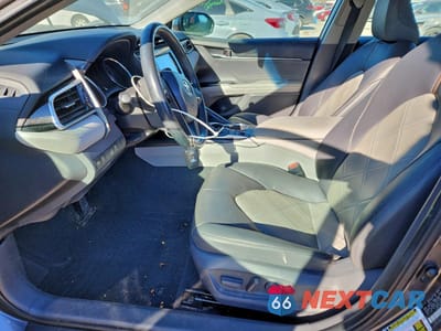 Zdjęcie 7 z 15 samochodu: 2018 TOYOTA CAMRY HYBRID VIN:4T1B21HK3JU502652 - miniatura