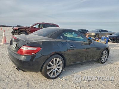 Trzecie zdjęcie samochodu z tyłu: 2016 MERCEDES-BENZ SLK 300 VIN:WDDPK3JA3GF123595 - miniatura