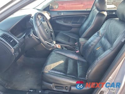 Zdjęcie 7 z 11 samochodu: 2004 HONDA ACCORD EX VIN:1HGCM66564A089324 - miniatura