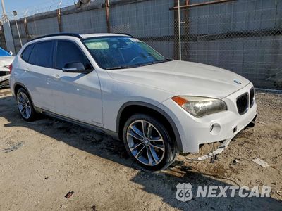 Czwarte zdjęcie samochodu z boku: 2014 BMW X1 XDRIVE28I VIN:WBAVL1C51EVR92750 - miniatura