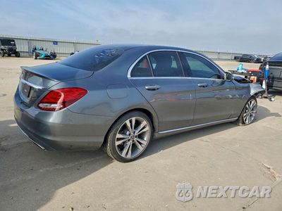 Trzecie zdjęcie samochodu z tyłu: 2018 MERCEDES-BENZ C 300 VIN:55SWF4JB1JU250204 - miniatura