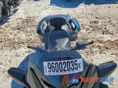 Piąte zdjęcie samochodu w środku: 2024 CAN-AM SPYDER ROADSTER RT VIN:2BXNBDD24RV003321 - miniatura