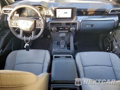 Zdjęcie 8 z 13 samochodu: 2025 TOYOTA TACOMA DOUBLE CAB VIN:3TYKB5FN1ST025061 - miniatura